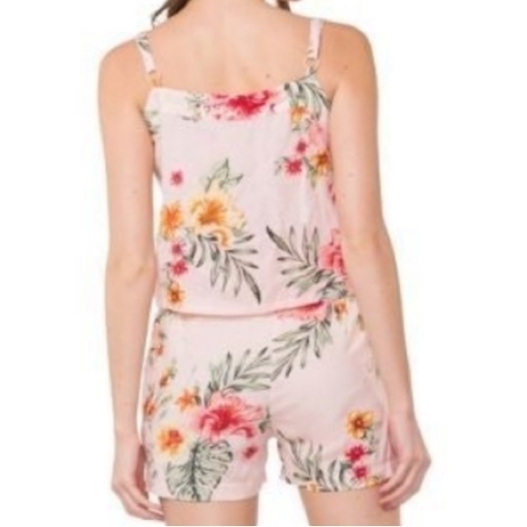 MED Hula Verdue Knotted Shorts - Picture 7 of 7